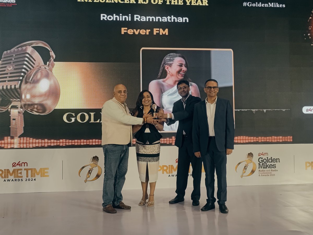 e4mevents's tweet image. What a win! 📻
Big congratulations to the winner in the (Insert Category) at the #e4mGoldenMikes Awards 2025! 🎙

Category: Influencer RJ of the Year
Winner: @FeverFMOfficial

#AudioExcellence #CreativeCampaigns #GoldenMikes2025