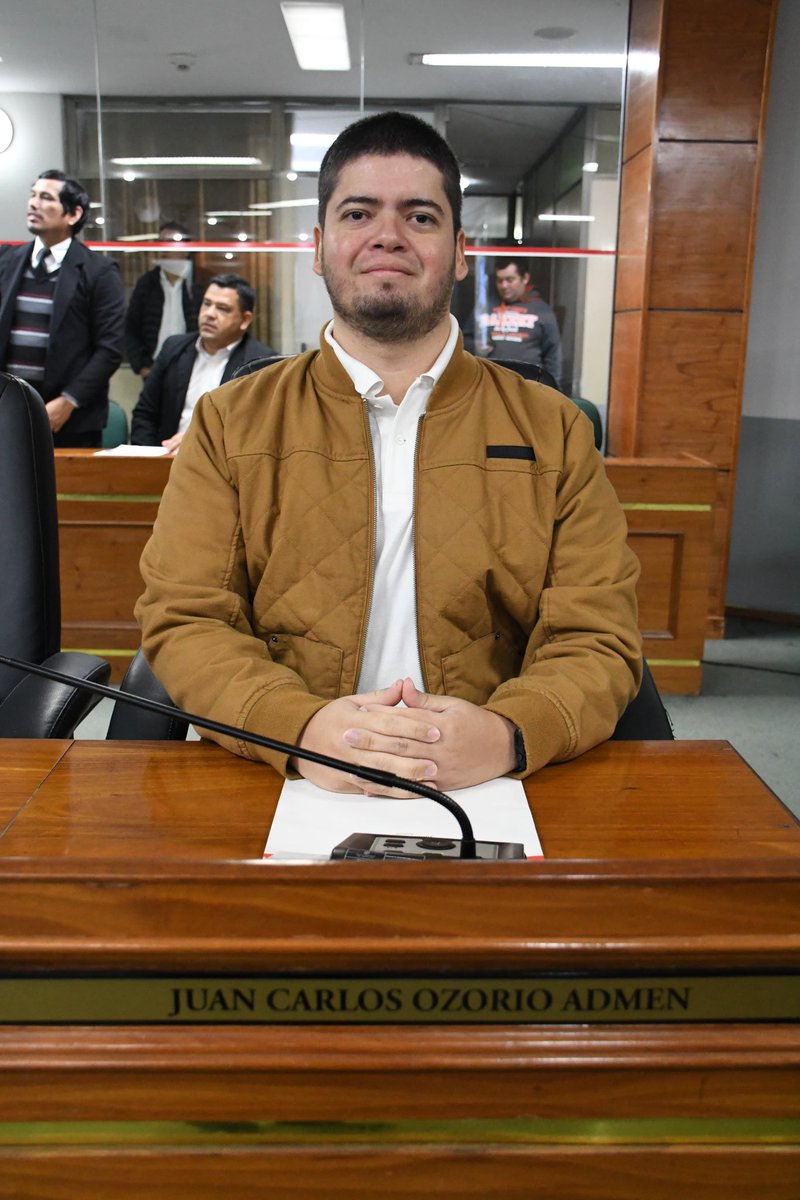 Juankozorio's tweet photo. Con 71 puntos obrantes en el Orden del Día, sesionamos hoy en la @juntasuncion para dar entrada y tratamiento a 19 Mensajes y 7 Notas Recibidas, además de 16 Dictámenes y 29 Minutas Escritas.  Nuestra ciudad se proyecta hacia el futuro y para ello, aceleramos la gestión https://t.co/ygPGWc2yez