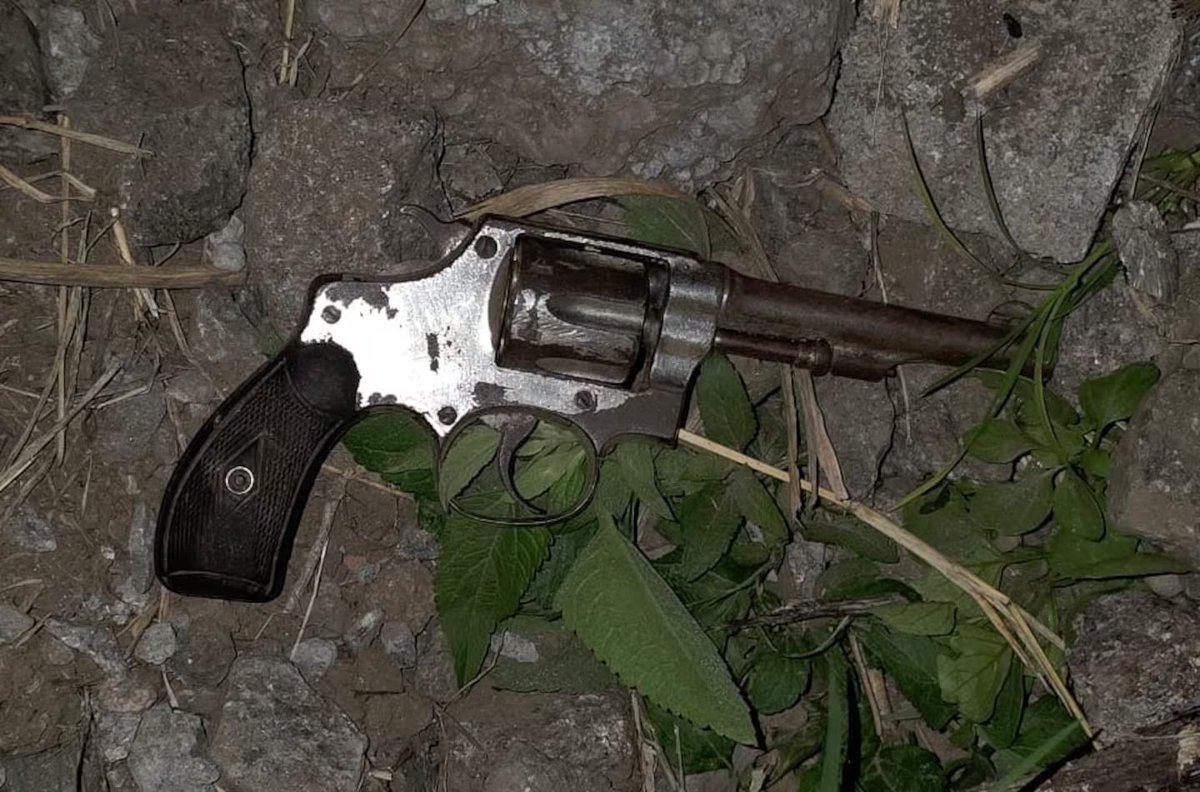 DiarioPuntal's tweet image. ‼️ #Chofer de app de viajes está grave tras ser #baleado en un #robo: no encuentran a los #ladrones

👉🏻 El Fiat Cronos apareció abandonado en un descampado de la zona sudeste de la ciudad de #Córdoba.

🌐 Puntal.com.ar