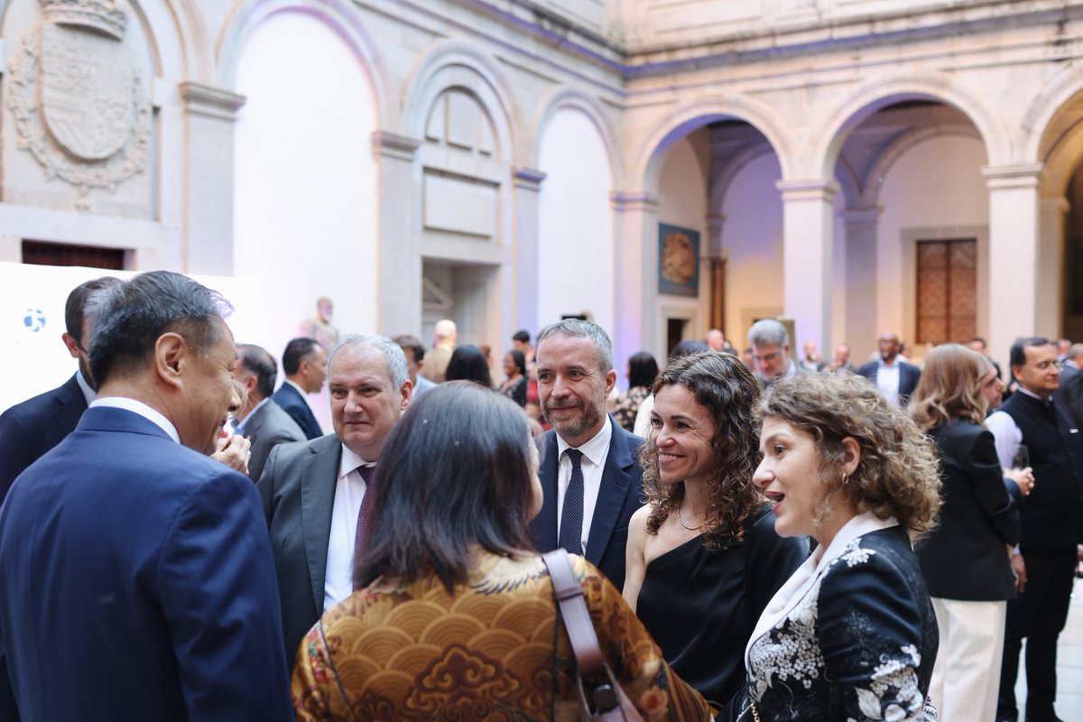 Ministerio de Industria y Turismo (@minturgob) on Twitter photo El ministro <a href="/jordihereub/">Jordi Hereu</a> ha presidido la bienvenida institucional al 123 Consejo Ejecutivo de <a href="/UNWTO/">UN Tourism</a>.
🗣"España es un destino turístico de primer orden que cree en el tremendo poder del turismo para generar prosperidad compartida y construir mejores sociedades". El ministro <a href="/jordihereub/">Jordi Hereu</a> ha presidido la bienvenida institucional al 123 Consejo Ejecutivo de <a href="/UNWTO/">UN Tourism</a>.
🗣"España es un destino turístico de primer orden que cree en el tremendo poder del turismo para generar prosperidad compartida y construir mejores sociedades".