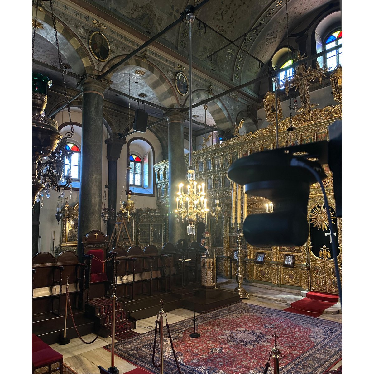 #FenerRumPatrikhanesi ’nde tarihi yapının dokusuna zarar vermeden; #Telycam 4K PTZ kameralar ve #BirdDog A200 Outdoor PTZ kamerayı entegre ederek,full #NDI altyapısıyla çalışan profesyonel bir yayın sistemi kurduk💙

‣Bu eşsiz mekânda teknoloji ve tarihi, uyum içinde buluşturduk