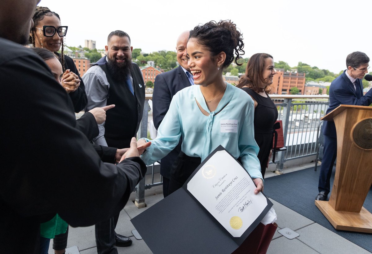 pvdschools's tweet photo. A special congratulations to the Providence Public Schools Class of 2025 Valedictorians and Salutatorians! They were recognized yesterday by @PVDMayor, @pvdcitycouncil @Juanmpichardo, and Supt Montanez during  the Mayor’s reception. Congratulations! https://t.co/HunahgJLd8