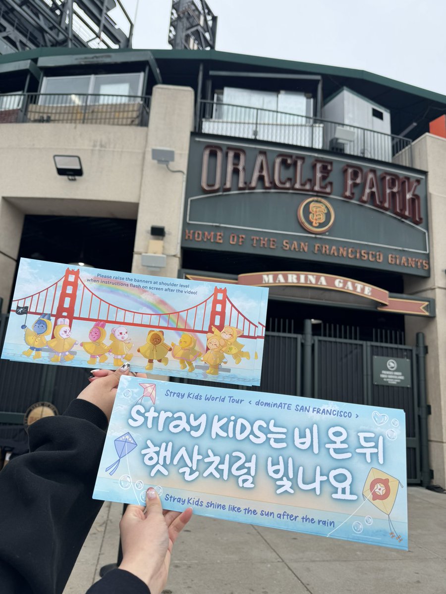 dominATE San Francisco Banners❣️🌈🪁🌤️

#StrayKids #StrayKids_dominATE #dominATE_SanFrancisco