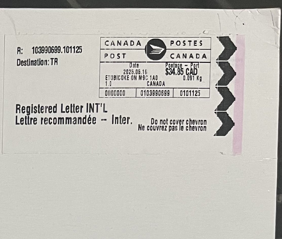 İmza sayısına 4 ekleyin..
Bugün Kanada’dan geldi.✌️👏🏻

“Sevda sınır tanımaz”, 
“Sevgi eylem gerektirir” diyerek imzaları ulaştırdılar.💛💙💛💙

Troll değil,hain değil,darbeci değil; hepsi gerçek taraftarlar..

<a href="/TurcoJTT/">Turco</a> <a href="/johnnyc1907/">Johnny</a> <a href="/OldBlood1907/">GençA</a>  

Fenerbahçe’nin onuru Ali