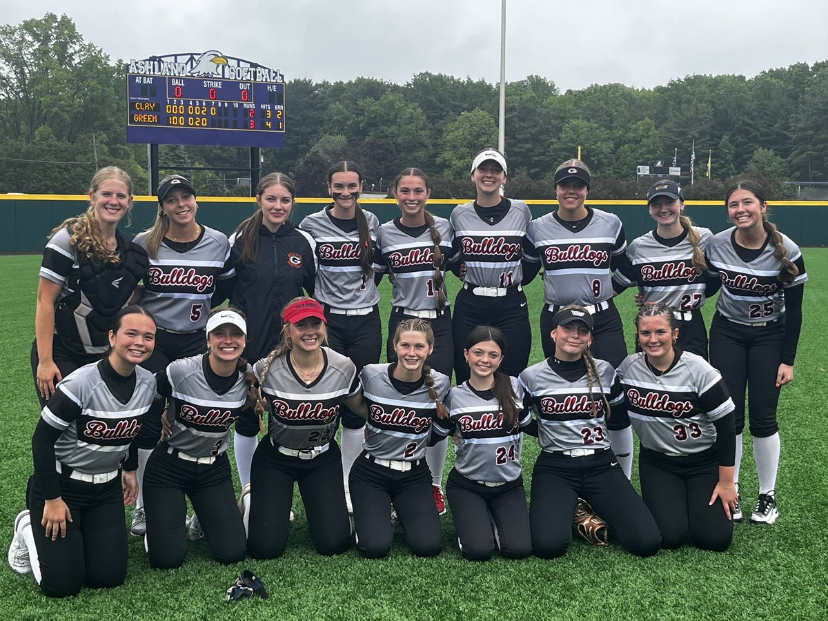 Green is headed to the Regional Final game for only the 3rd time in program history. The Bulldogs beat Oregon Clay 3-2 and will advance to play the winner of Perry/Amherst Steele on Friday at 5pm. #flcscores