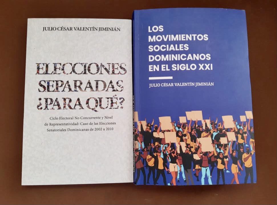 Agradecemos <a href="/JCesarValentin/">Julio César Valentín</a>  la donación de estos dos libros de su autoría a la Bibliiteca Libre de <a href="/atabeyrabohemia/">atabeyrabohemia</a>