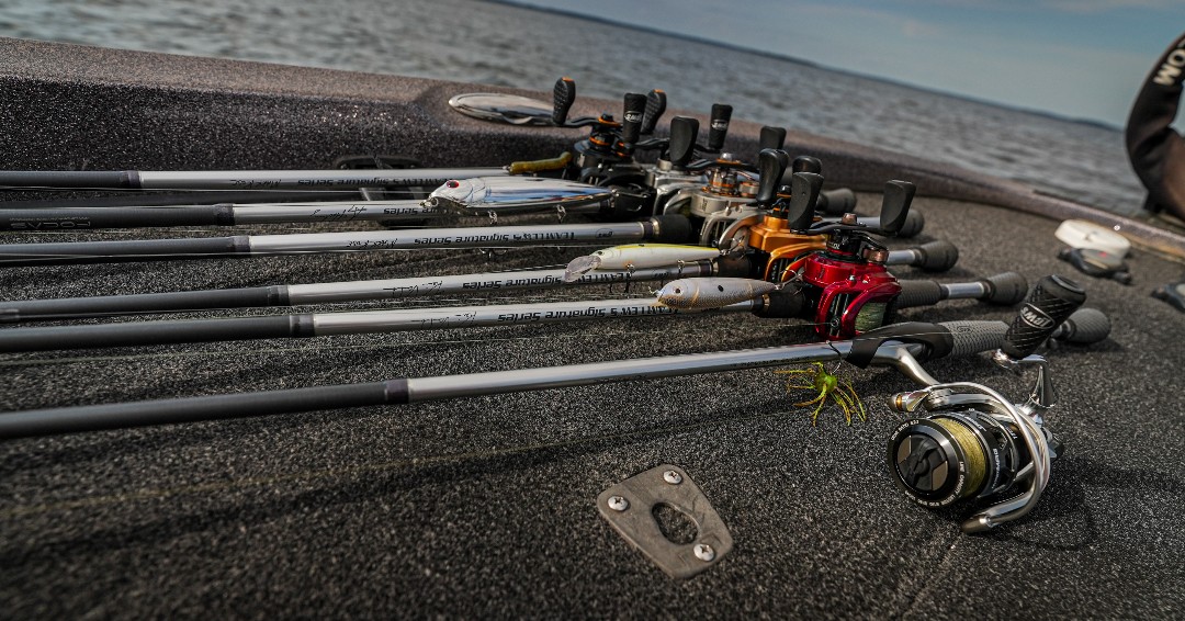 No matter what you like to throw, there is a Signature Series Rod for you🙌 

All of which were designed to perfection by our pros who make a living on the water🔥

Which of the Signature Series is your favorite? Let us know down below⬇️

#teamlews #feelthedifference