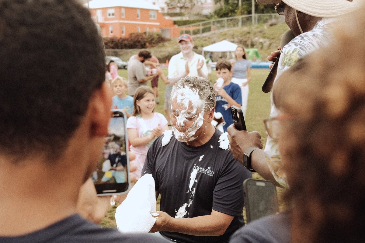 MySomersfield's tweet image. Check out highlights from the #Somersfield #SpringFair, captured by local photography artist #NikkRichardson. As leader of our photography co-curricular, Nikk shares his talent with students &amp;amp; brings events like this to life. Thank you, Nikk! Full gallery: mysomersfield.com/news/spring-fa…