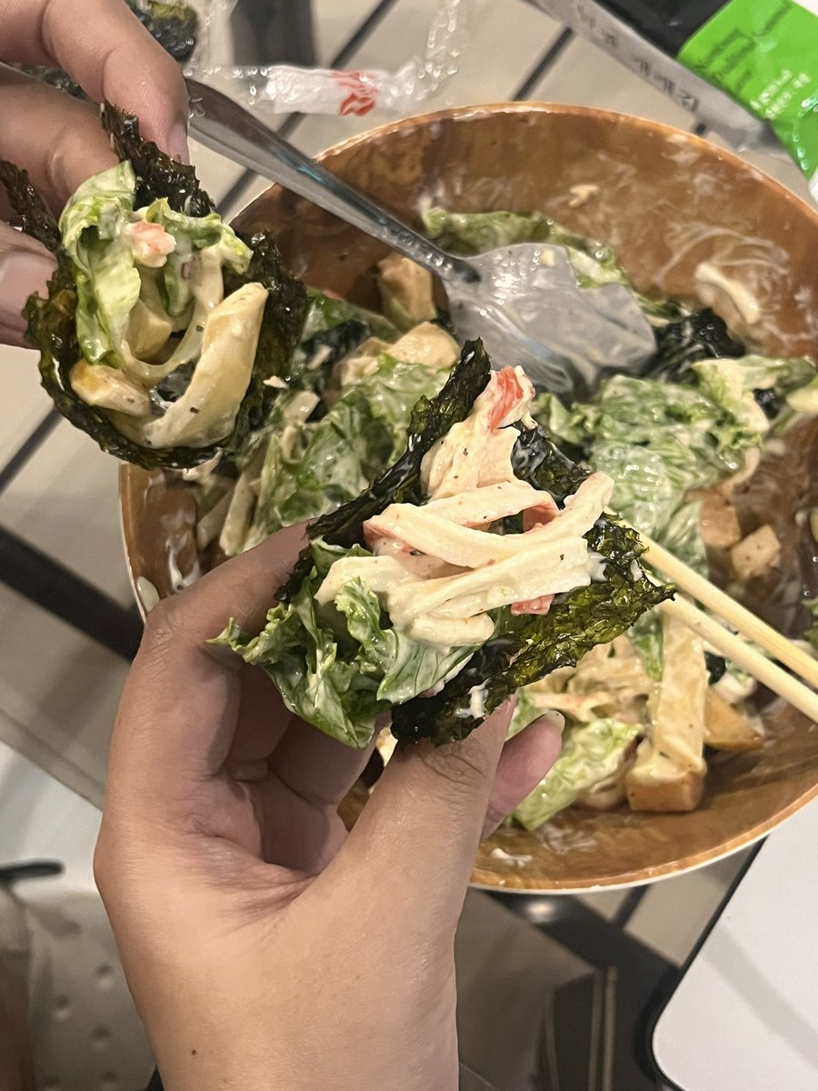 akihiraaa's tweet photo. wow may pa-plating pa 'yan sha. sa tingin ko mahal na kita ulit na para bang ikaw na ang pinakaperpektong tao sa buong mundo at ikaw lang ang natatanging anak ni jisas https://t.co/aWSihrgYnL
