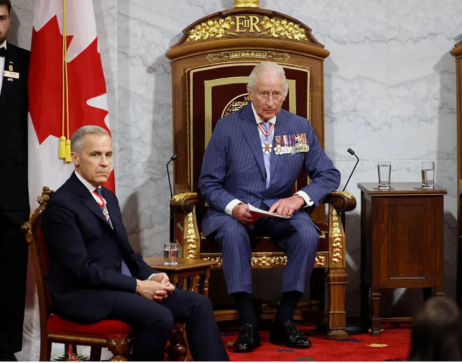 Tablesalt13's tweet photo. How many votes in Quebec did he lose because of this vanity project? 

Quebecers despise the English monarch. https://t.co/8tA96aUnDC