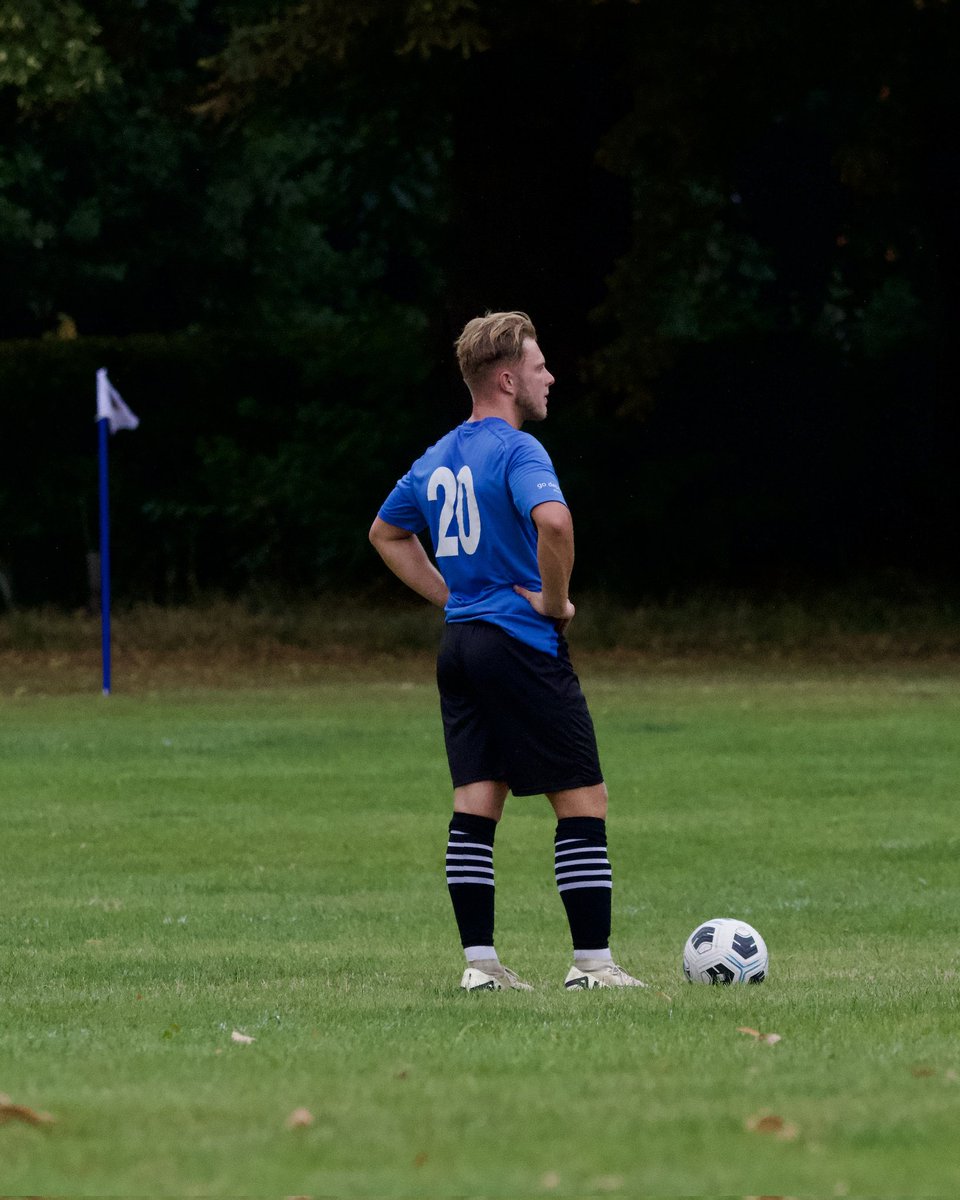WeegionReserves's tweet photo. @alfieavfc1 @matthulley @JMPatterson93 @Mattylloyd16 @Kabe @BenJWindsor @matt_hough @jacksmith06 @pete_n_11 @N17MRE @Stack_1 @ScottySmith96 @HarryjNeeson @tazrenard_ @AdamButler96 @CWildes27 @TonyWither5812 @J0N0000 

5.7/10

King of Lichfield City 

Ripped apart the Whittington FC side in a 12-0 win, pre-season. 
Played about 4 games since. 
Always injured. 
Brings his boots in the box they shipped in, rather than a bag.
Strange behaviour. https://t.co/6F9fUrECoc