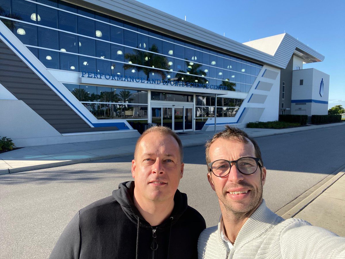 stepec78's tweet image. Ceske sportovni prostredi sleduju poslednich 25 let  , poznal sem za tu dobu spoustu lidi a jelikoz mam
k fotbalu blizko a bedlive sleduji  volbu budouciho prezidenta FACR. Rad bych timto vyjadril svou podporu Davidu Trundovi. Mel sem 
moznost poznat jeho praci , videt zblizka…