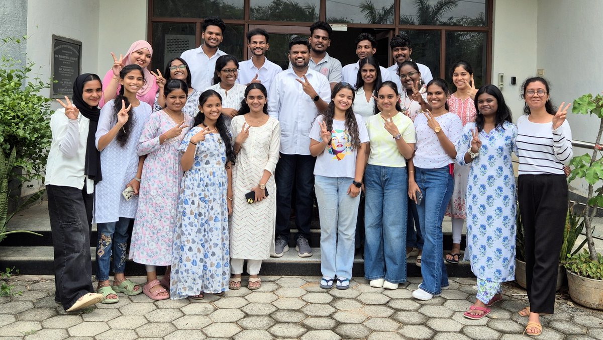 MMuthamilarasan's tweet image. My lab welcomed its largest-ever cohort of summer interns! With 18 bright minds from colleges, state, and central universities across the country, mentoring such a diverse and passionate group has been a rewarding experience!!

#Research #Internship #Millets
@plantsci @HydUniv