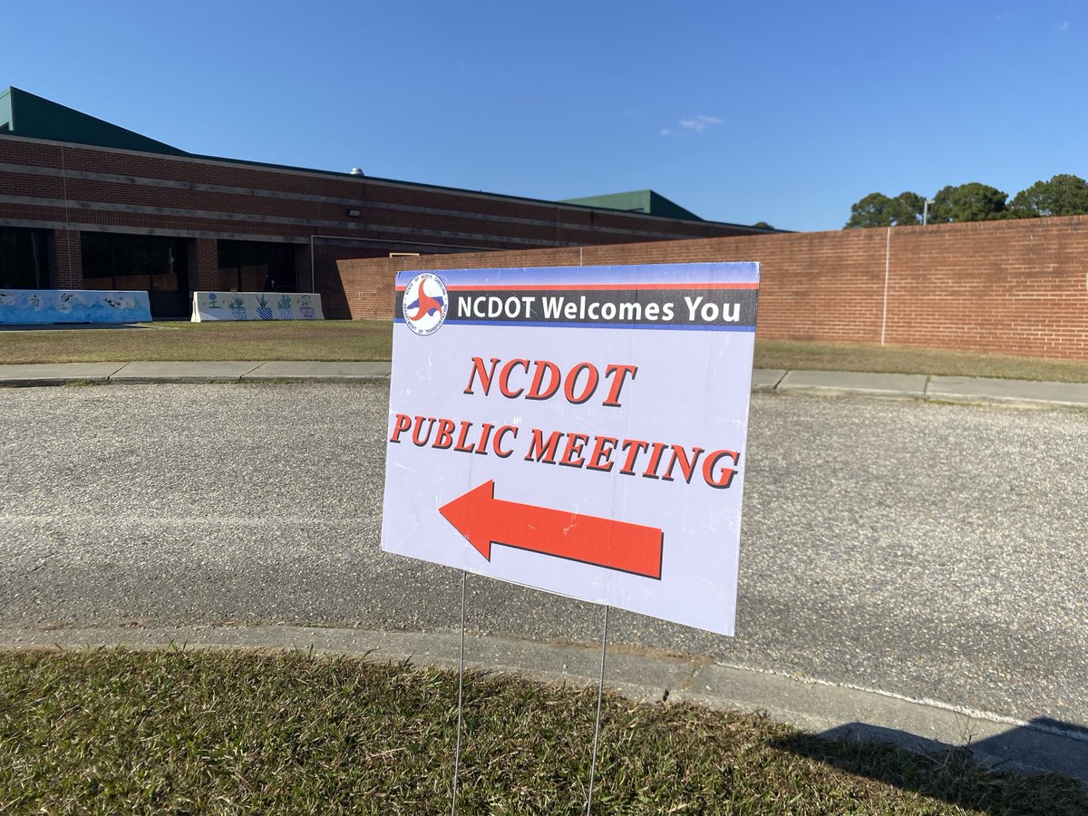 👋 Friendly reminder: Open house public meeting tomorrow evening for proposed improvements to 15th Street in Beaufort County. 

📅 6 - 8 p.m. May 29 Beaufort Community College Multi-Purpose Room 10

📰 Full details: bit.ly/3YVSgn7