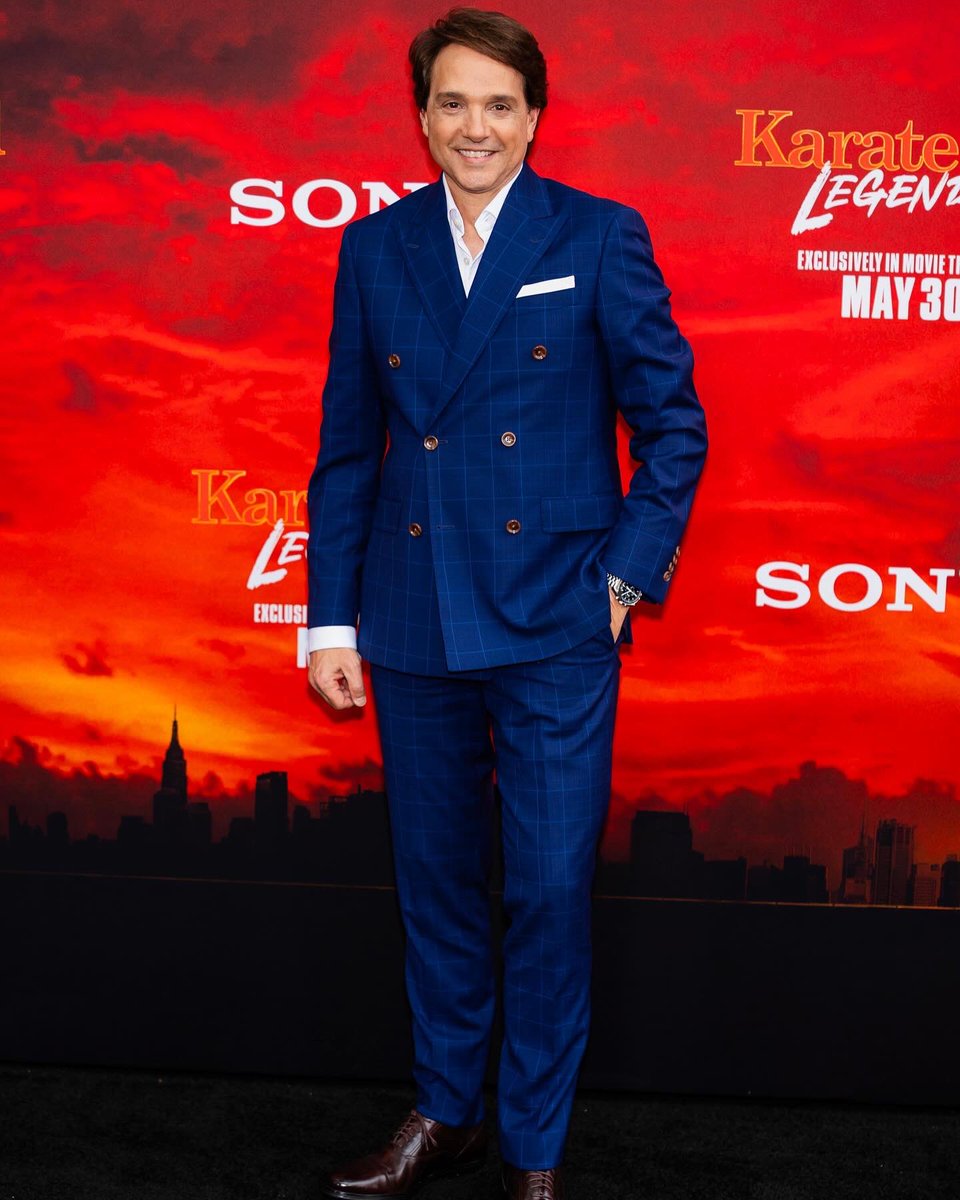 ralphmacchio's tweet image. NYC Premiere!
@KarateKidMovie