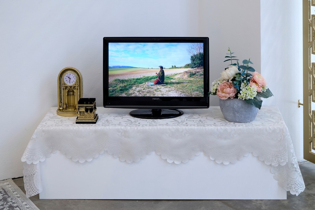 Ikon (@ikongallery) on Twitter photo It's the final days to see our current exhibitions by artists Htein Lin and <a href="/mahthussain/">Mahtab Hussain</a>.
Visit until Sunday 1 June. Open Tuesday-Sunday, 11am-5pm. Free entry, just drop in.
Learn more: tinyurl.com/yc8zayn5
@brindleyplace <a href="/visit_bham/">Visit Birmingham & West Midlands</a>
#IkonGallery #ContemporaryArt It's the final days to see our current exhibitions by artists Htein Lin and <a href="/mahthussain/">Mahtab Hussain</a>.
Visit until Sunday 1 June. Open Tuesday-Sunday, 11am-5pm. Free entry, just drop in.
Learn more: tinyurl.com/yc8zayn5
@brindleyplace <a href="/visit_bham/">Visit Birmingham & West Midlands</a>
#IkonGallery #ContemporaryArt