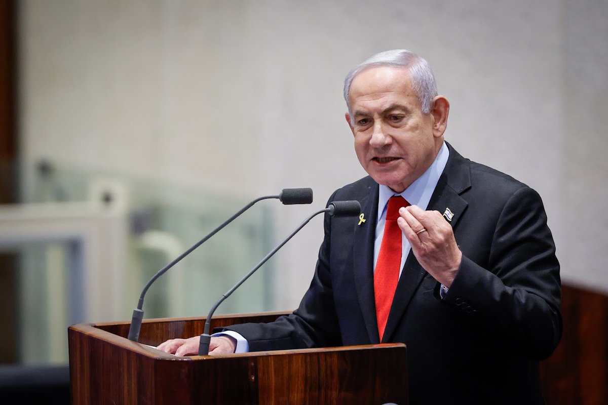 Prime Minister MK Netanyahu in 40-signature debate: We will bring back all our hostages, defeat Hamas, deport its leaders and demilitarize the Gaza Strip. That is the absolute victory
main.knesset.gov.il/en/news/pressr…