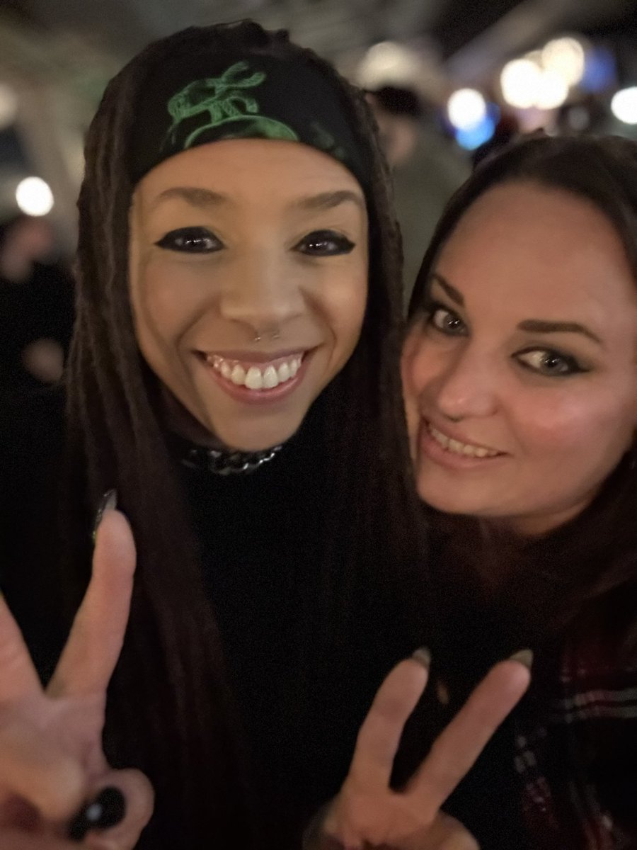 I’m a slacker 🫣 Completely forgot to post from the <a href="/KickStreaming/">Kick</a> after party Saturday night. <a href="/RazorrazorRedd/">RazorRedd➡️DH Atlanta🤟🏽</a>, it was so great meeting and hanging out with you this weekend!!! 💚🤘🏼💚