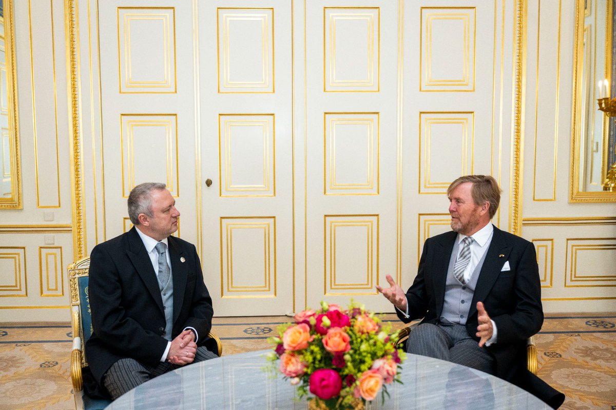 Andriy Kostin tweet media