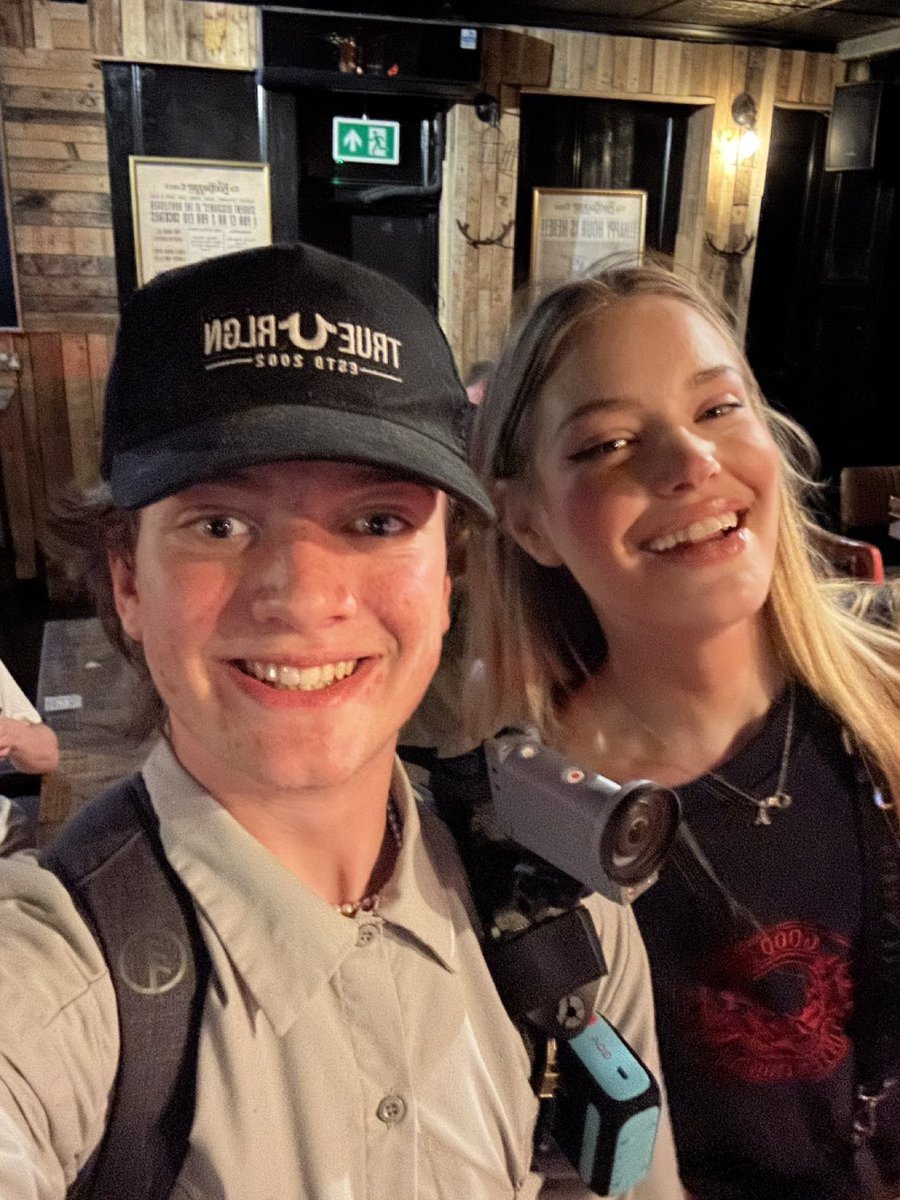 lexiethinkr's tweet image. lexie and max !!
