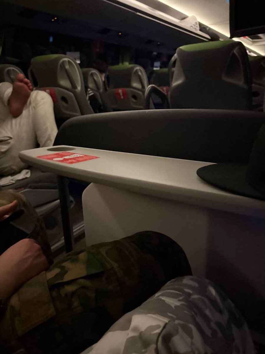 aallazay tweet media