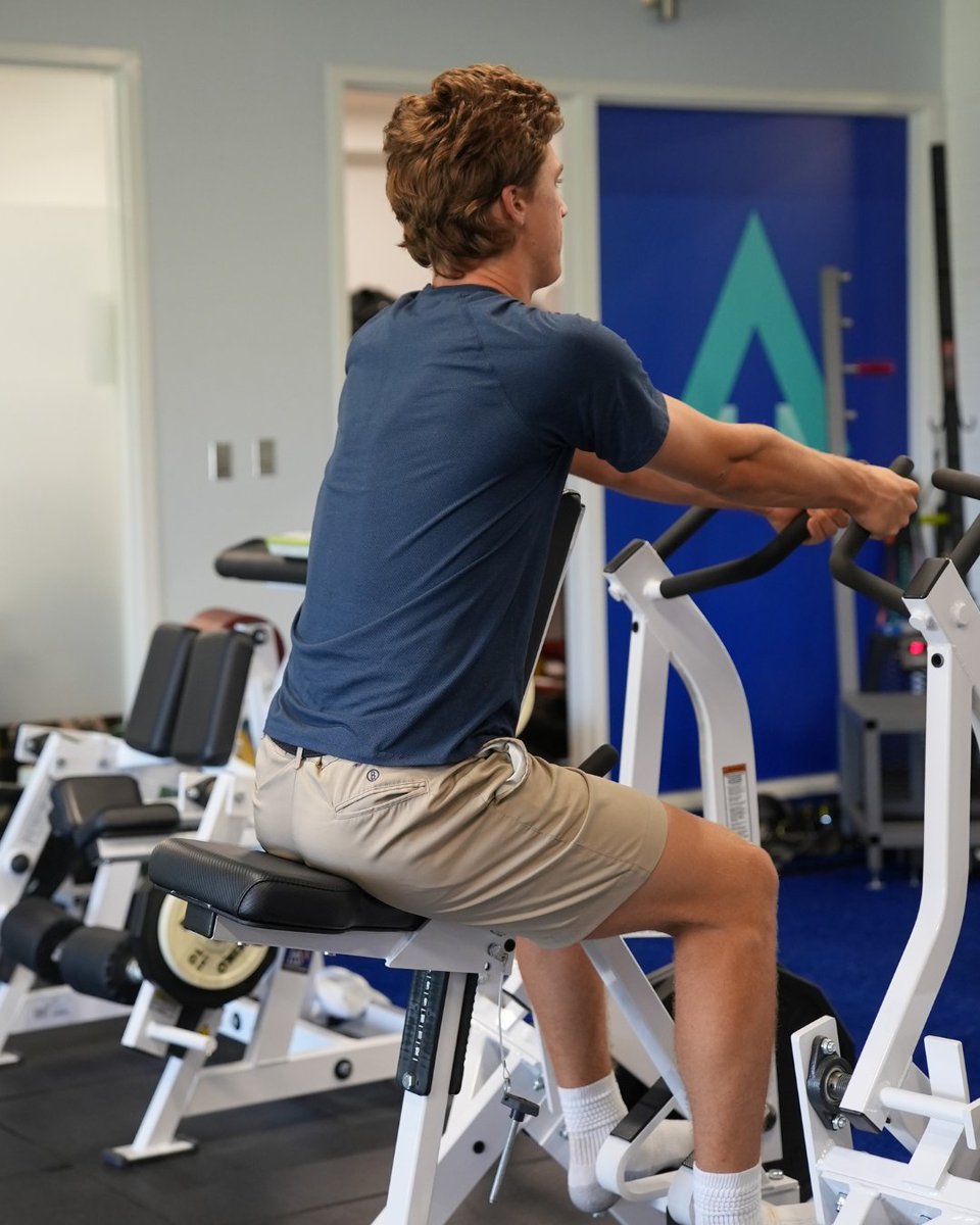 Every rep tells a story, and this one’s all grit.

Putting in the work today means dominating tomorrow. Ready to push past your limits? Let’s get to work.

📞 (561) 781-0989
bit.ly/365YpkC 

#jupiterfl #athletetraining