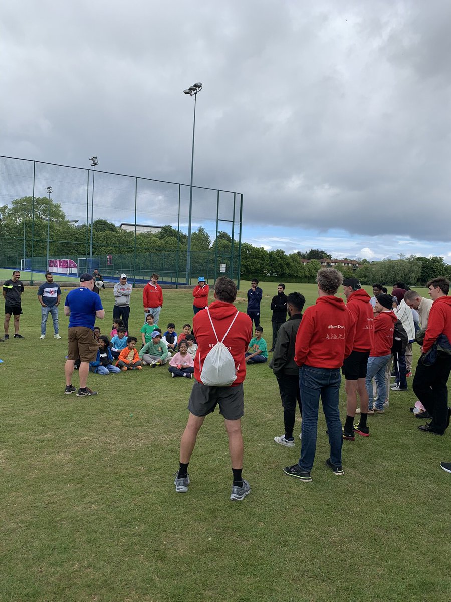 Mo_Afzal51's tweet photo. Absolutely amazing session, got the privilege to meet so many @LordsTaverners committee members and #marathon running 🏃‍♂️ team those who are the backbone of our #Wicketz programme, doing so much behind the scene 👏 🙏🏿 🏏 https://t.co/niBJUQliCD