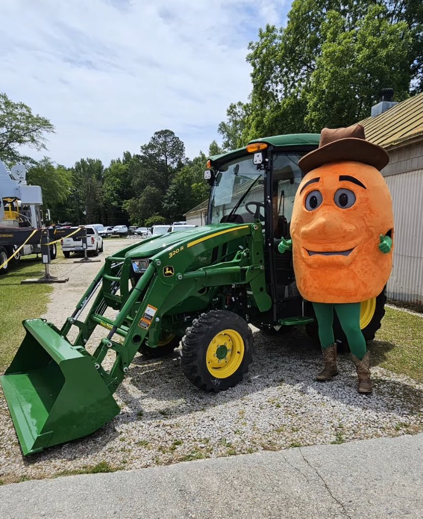 The NC Sweetpotato Festival  was a big success! From the car show to the recipe contest, it was a true celebration of our community and agriculture.

Already counting down the days until next year's festival!

#ncpol