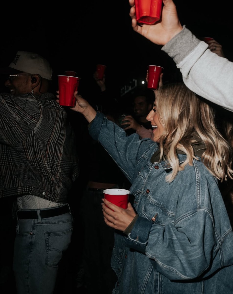 theashleycooke's tweet image. every end of tour party should include a donkey. @kanebrown @m10penny 🫶