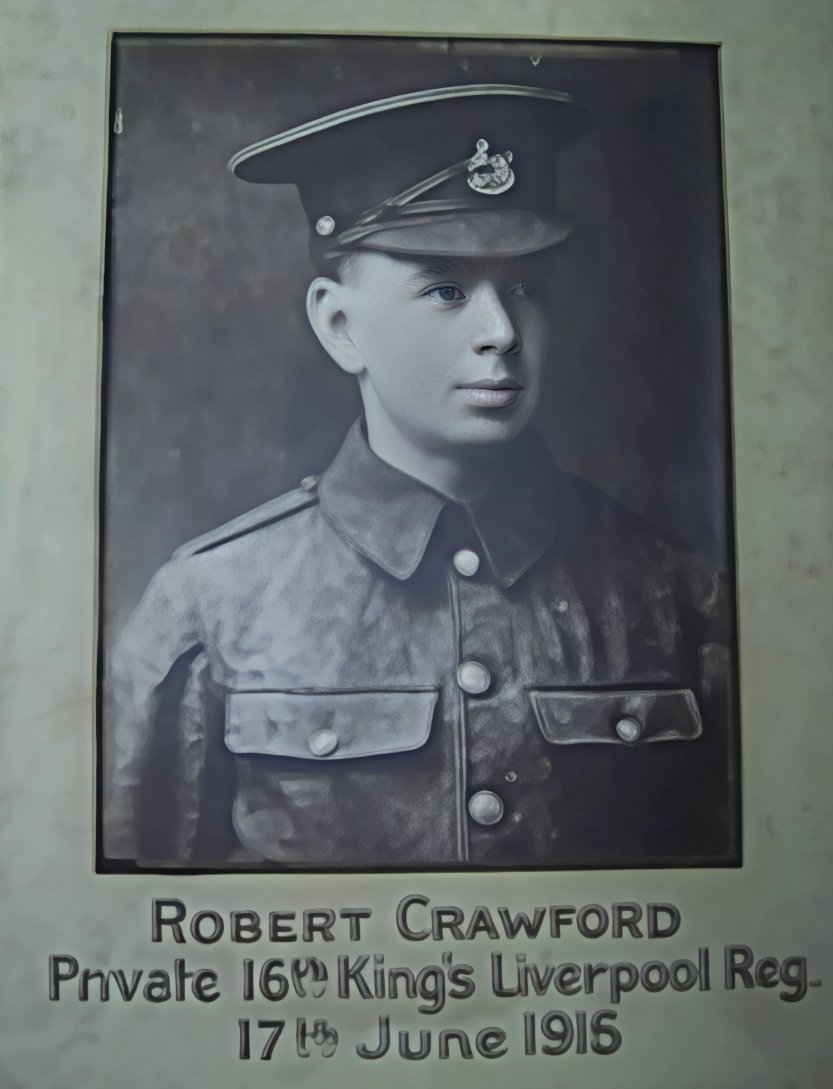 TradeMemorial's tweet image. Just when I thought it was impossible to find any more photos of the 305 @TradeMemorial men, this photo of Robert Crawford was kindly shared by a relative. He died aged 24 on 17 June 1916. Photo comes from memorial book at @Stowbraekirk, Paisley 📸 photo 130
#morethanjustaname🎖️