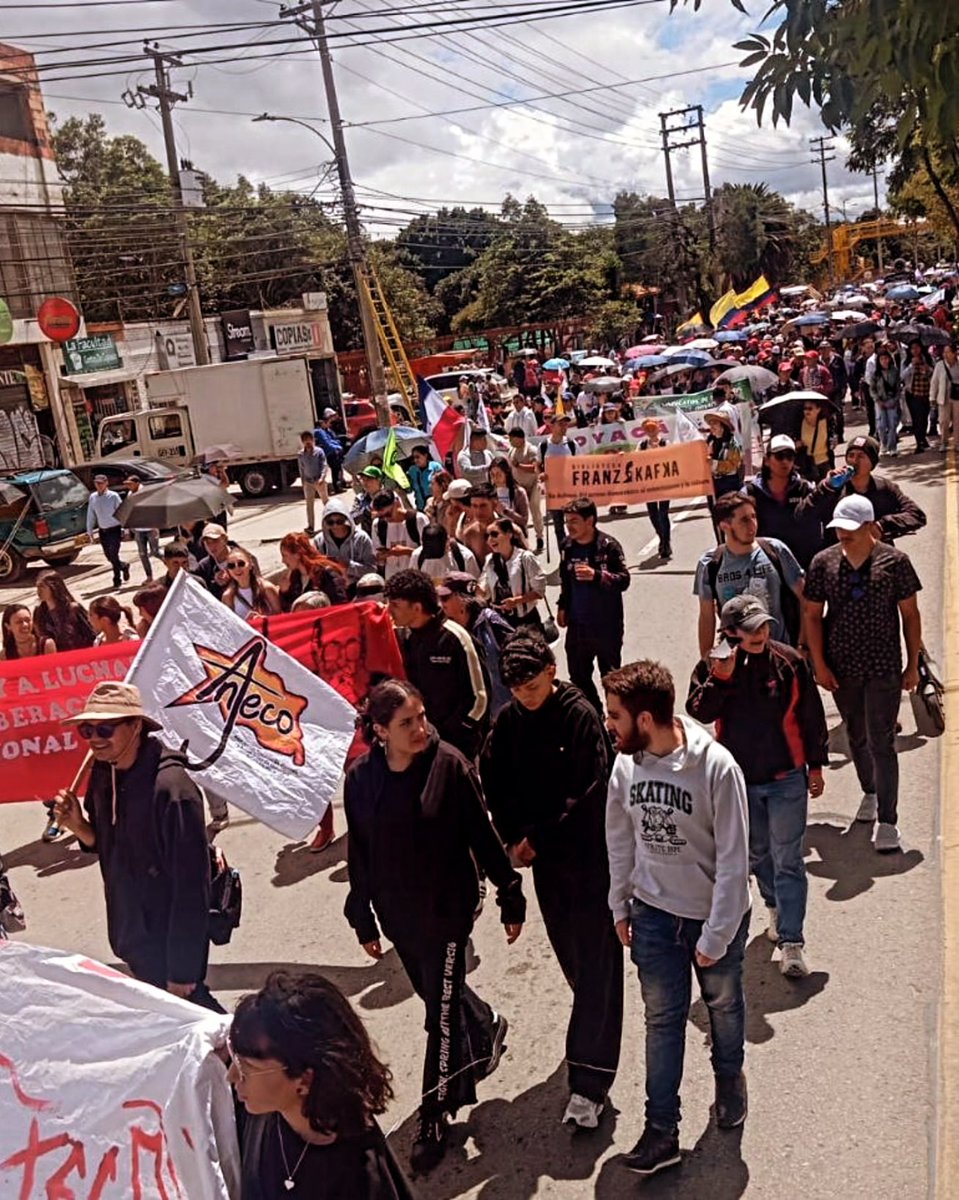 En Tunja - Boyacá el paro no Para

Miles de jóvenes y estudiantes, trabajadores y comunidades se movilizaron. Exigen garantías laborales y profundizar las reformas
