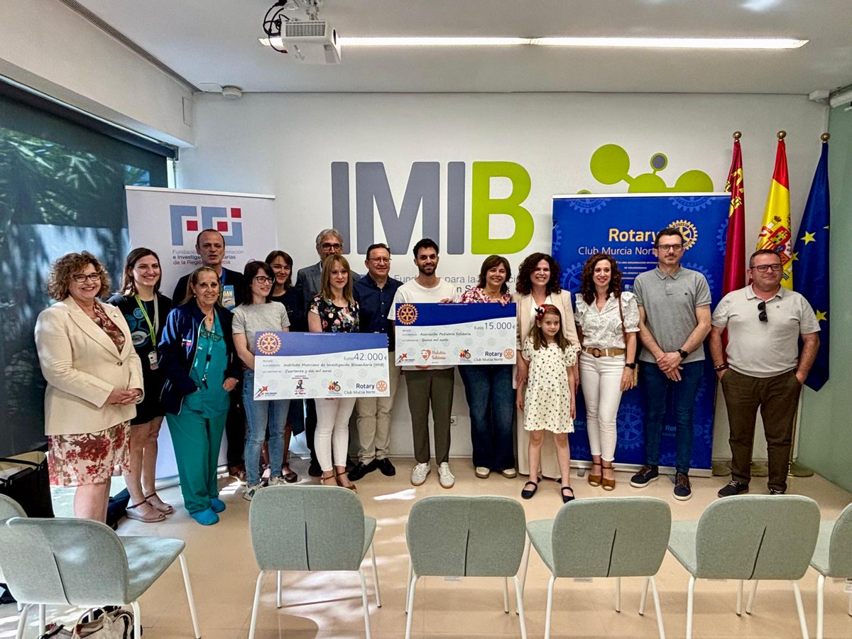 🌟🤝 El pasado 26 de mayo, la sala IMIB del Pabellón Docente Virgen de la Arrixaca fue testigo de un emocionante acto: la entrega de los fondos recaudados en la IX Gala Solidaria de Rotary Club Murcia Norte a Pediatría Solidaria y Los Pasitos de Nora.

💛 Un total de 57.000 €.