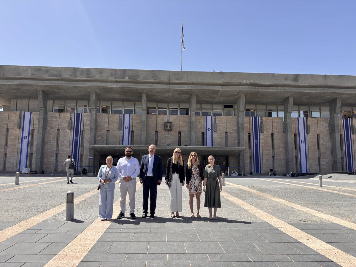 projinterchange's tweet image. Today concluded the AJC Project Interchange delegation of Members of European and National Parliaments; a collaboration with @AJCTAI.  

A week of powerful stories, critical insights, and shared hopes for peace and security. In Israel, the group’s program included:…