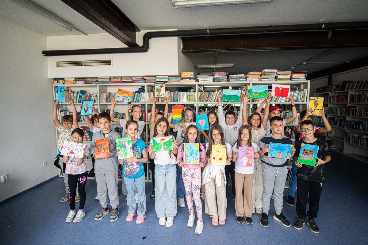 EU in Bosnia and Herzegovina (@eubih) on Twitter photo Children in Srebrenica & Sarajevo sent each other drawings with messages of friendship and togetherness.
The workshops were organised by <a href="/eubih/">EU in Bosnia and Herzegovina</a> in cooperation w/ <a href="/SrebrenicaMC/">Srebrenica Memorial Center</a>, as part of overall activities to remember the genocide in Srebrenica 30 years after it was committed. Children in Srebrenica & Sarajevo sent each other drawings with messages of friendship and togetherness.
The workshops were organised by <a href="/eubih/">EU in Bosnia and Herzegovina</a> in cooperation w/ <a href="/SrebrenicaMC/">Srebrenica Memorial Center</a>, as part of overall activities to remember the genocide in Srebrenica 30 years after it was committed.
