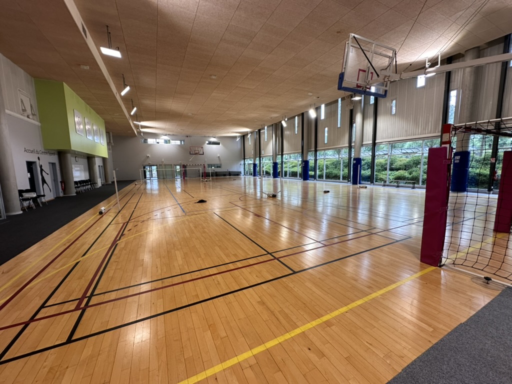 dadoonet's tweet image. Today #elkie had a lot of fun visiting @Manutan_Coll office for a #BBL about #Elasticsearch! Fantastic venue for the coworkers...