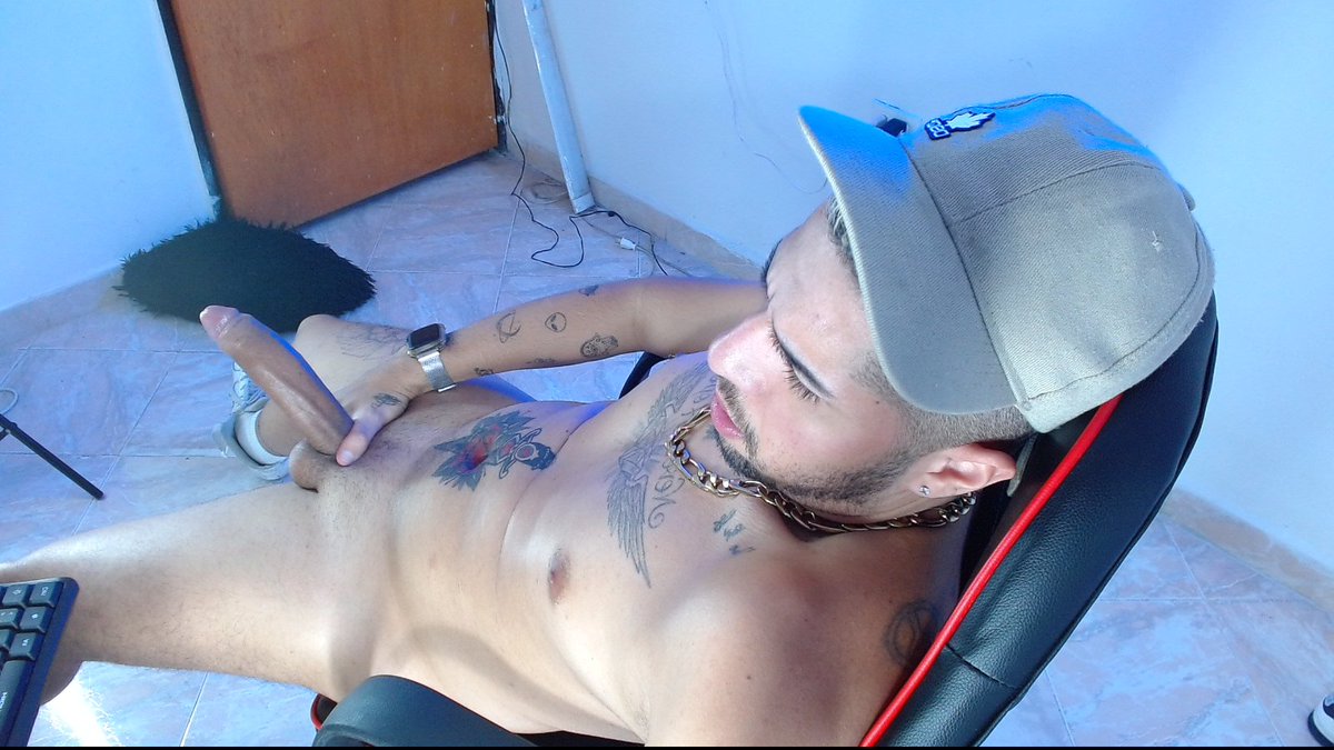 es.stripchat.com/oscar22_cm