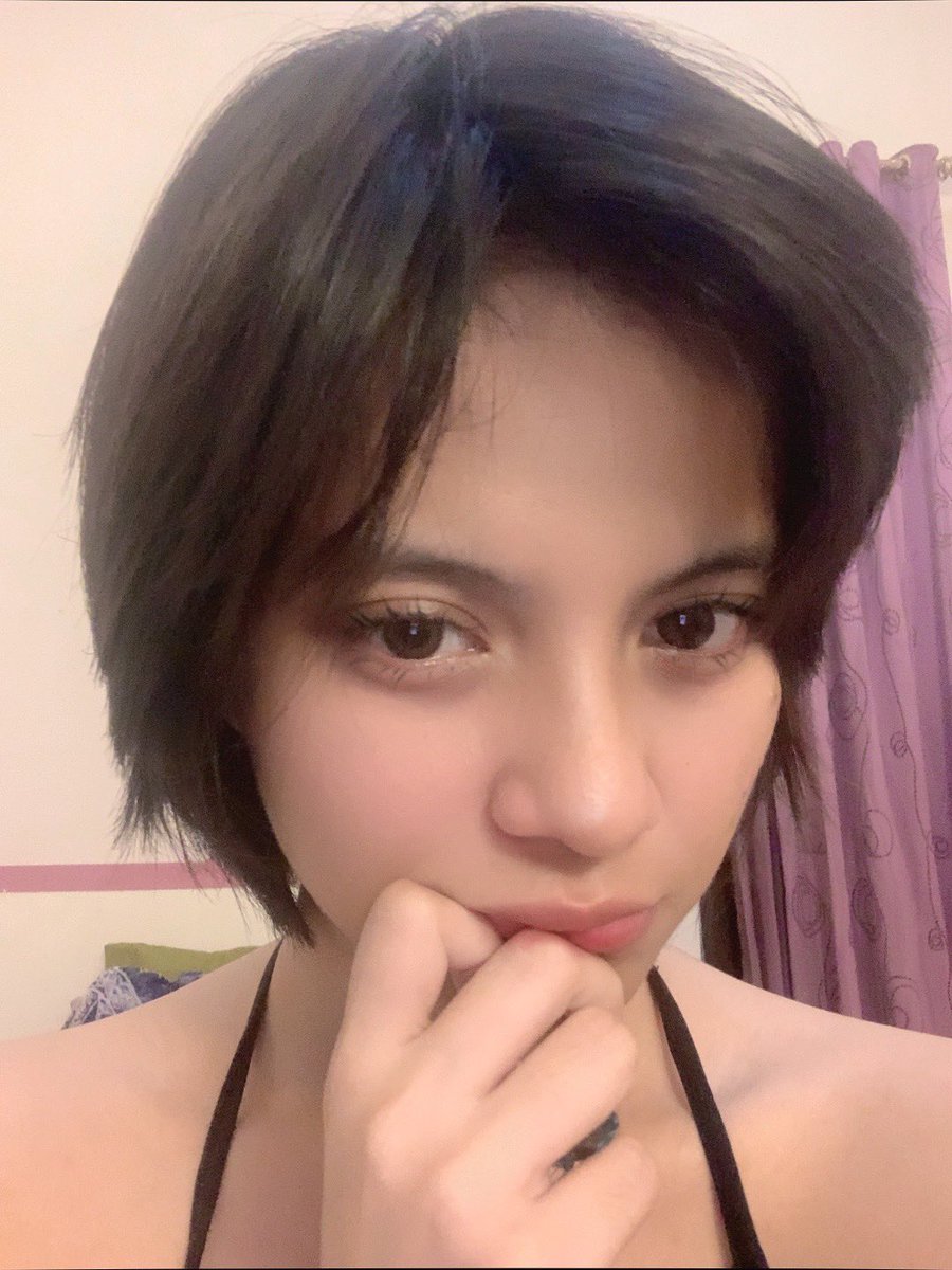 Sincerieliy's tweet image. Just tried using lenses again after not wearing them for a year #notbad