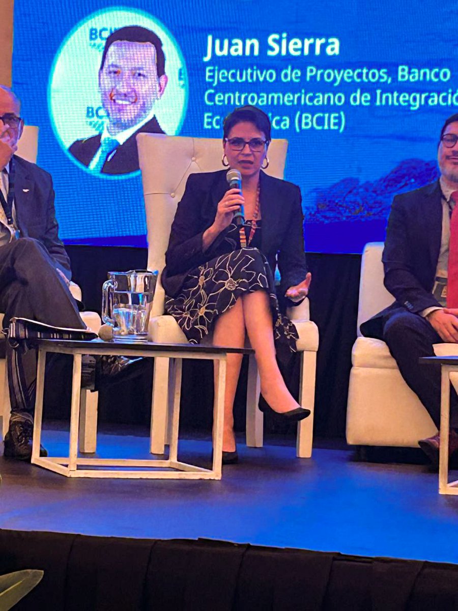 ✅ Estamos presentes en el Foro de Inversiones Motagua 🇬🇹🇪🇺

CHN se suma al impulso de inversiones sostenibles y soluciones circulares para recuperar la Cuenca del Río Motagua.

Con la participación de nuestra vicepresidenta, Lcda. Karla Guerra. 🌱

#CHNPresente #ForoMotagua