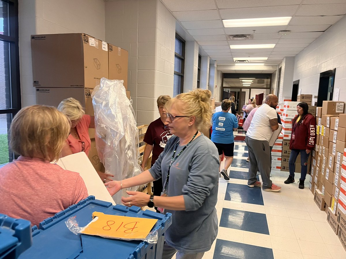 🍎Jenna Morrell🍏 (@msjennamorrell) on Twitter photo When curriculum materials arrive before summer break and our staff has extra days at the end of the year, everybody hops in to help! Thank you to all of our instructional assistants at <a href="/jtownelementary/">Jeffersontown Elem</a> for getting our classrooms ready for a great 25/26 start! <a href="/JtownElemAP/">Katie Thompson</a> When curriculum materials arrive before summer break and our staff has extra days at the end of the year, everybody hops in to help! Thank you to all of our instructional assistants at <a href="/jtownelementary/">Jeffersontown Elem</a> for getting our classrooms ready for a great 25/26 start! <a href="/JtownElemAP/">Katie Thompson</a>