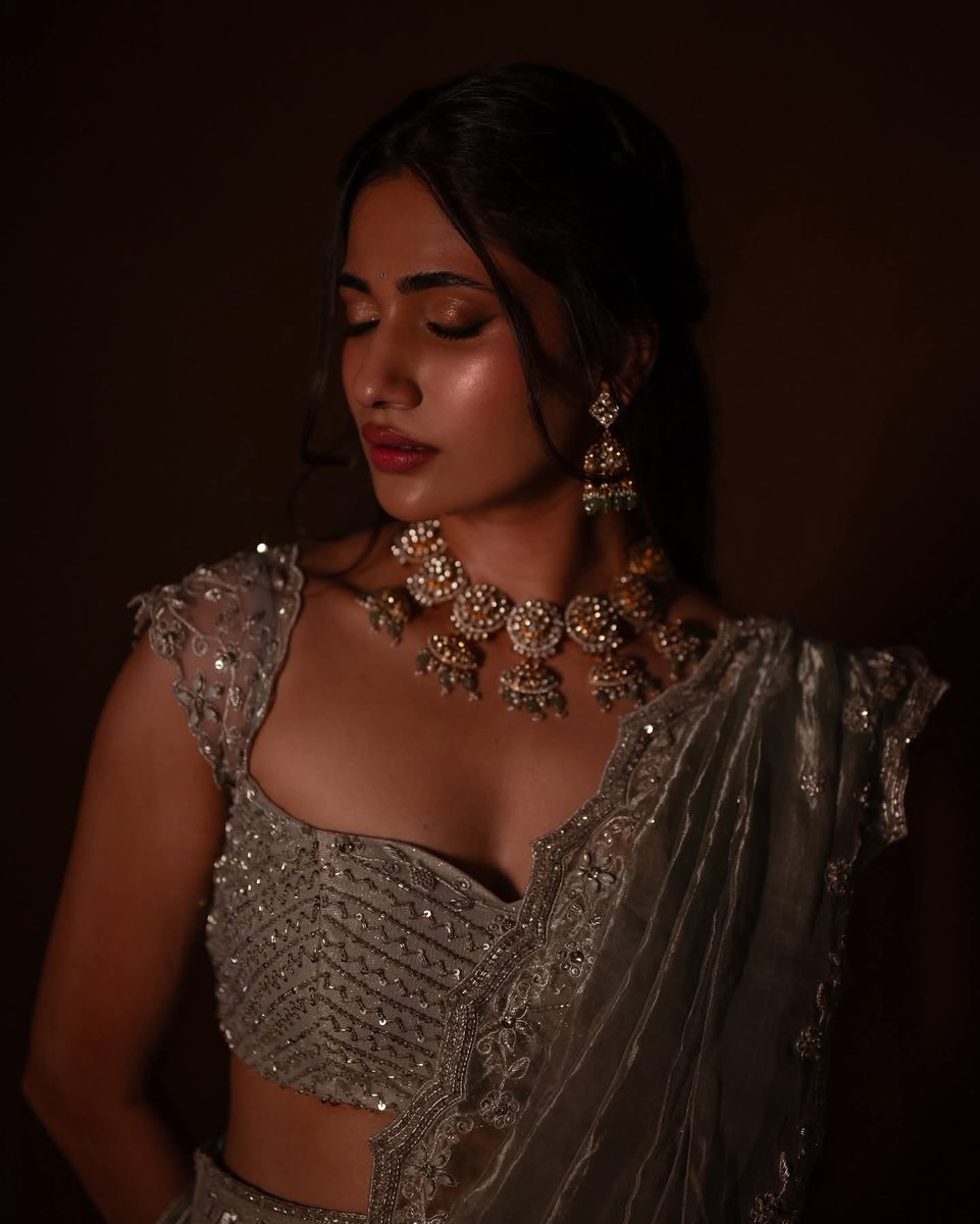 Feeling68498580's tweet photo. Losliya💗💗
#Tamilactress https://t.co/Rp2HImnu31
