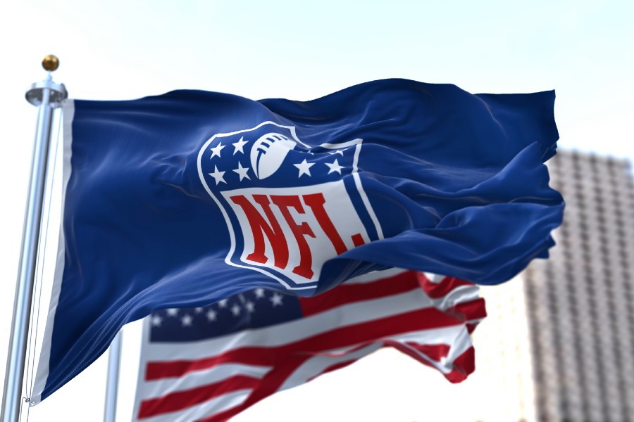 MediaPlayNews's tweet image. NFL Eyeing Live-Streams, Scheduling to Jumpstart TV Viewership - Media Play News: mediaplaynews.com/nfl-eyeing-liv… #NFL #streaminglive #MediaPlayNews