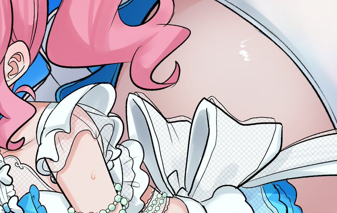 絵(ちょっとえっち)|ポンケ|pixivFANBOX https://t.co/qgpGmoQRWu 
ヘァンボになんか投げてきました 