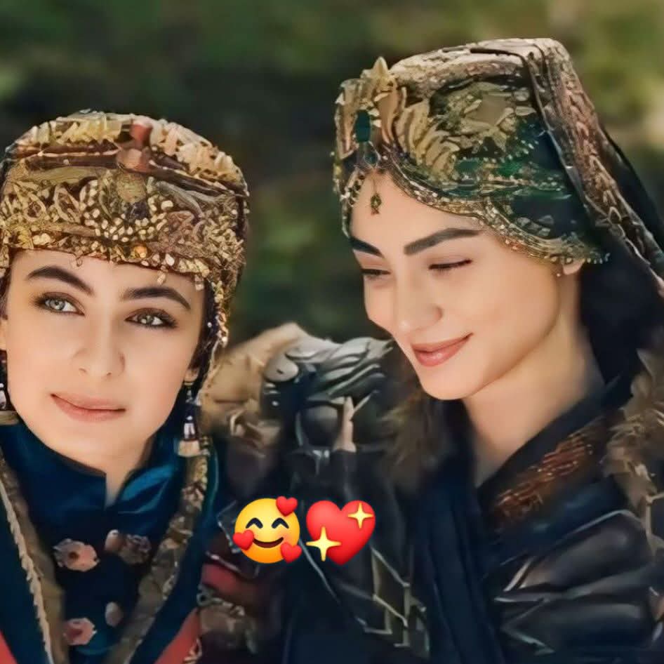 MAbdullah22221's tweet photo. Most beautiful women 💗💗 good night x fimely https://t.co/ciirK6Uxn3