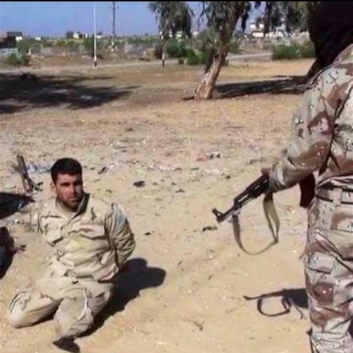 ali20m0's tweet photo. @DosaryG20 اللي يبي يهين القيش الفسيخي خذ صور المصاروه مهانين من السودانيين 😂 https://t.co/jQbiJrr01i