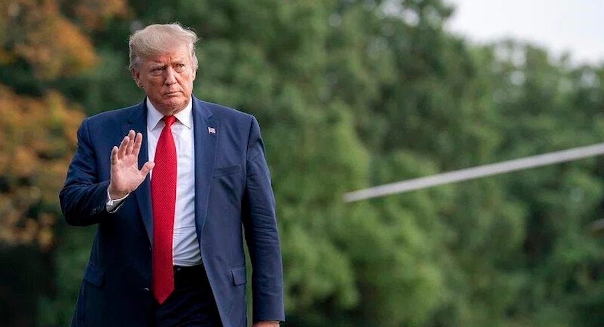Alexis Buisson (@alexisbuisson) on Twitter photo 🎙️ Donald Trump vs. les "résistances". Dans ce nouvel épisode de "C'est ça l'Amérique", gros plan sur l'état du Parti démocrate et des mobilisations populaires contre le président républicain avec l'historien <a href="/tristancabello/">Tristan Cabello</a> .
Un podcast de La Croix, en partenariat avec 🎙️ Donald Trump vs. les "résistances". Dans ce nouvel épisode de "C'est ça l'Amérique", gros plan sur l'état du Parti démocrate et des mobilisations populaires contre le président républicain avec l'historien <a href="/tristancabello/">Tristan Cabello</a> .
Un podcast de La Croix, en partenariat avec