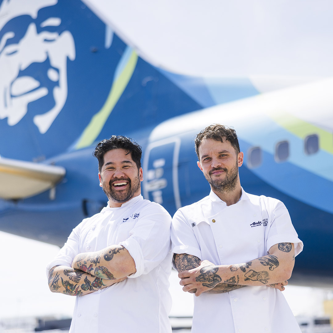AlaskaAir's tweet image. We’re redefining inflight dining. Introducing Alaska Airlines Chef’s (tray) Table — our First Class dining program spotlighting top chefs from across the West Coast. Joining the lineup alongside Chef Brandon Jew is James Beard Award-winner Chef Brady Ishiwata Williams of…