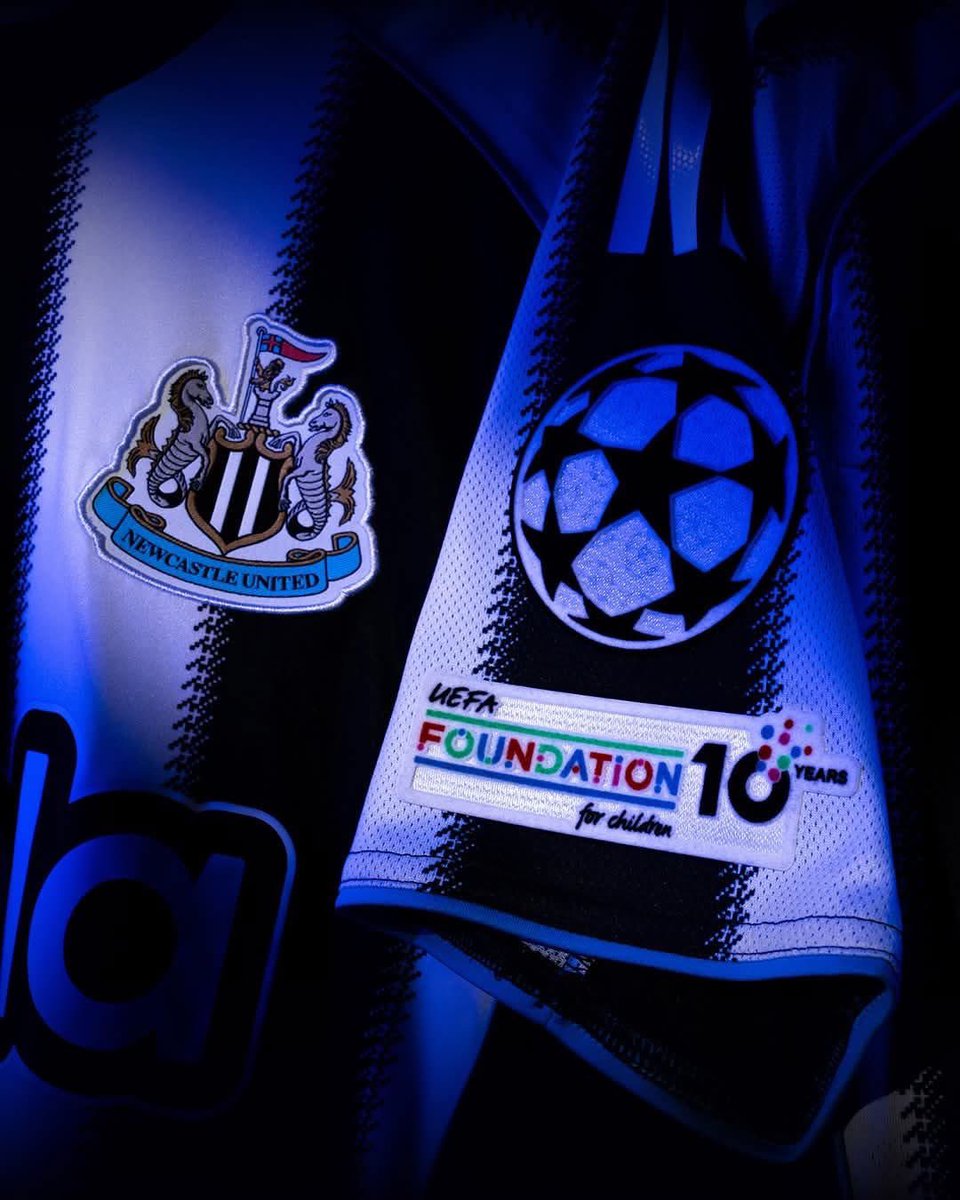 Classic_NUFC's tweet photo. @ManUtd Banter club 😂😂😂😂 https://t.co/j8lBTpVt8u