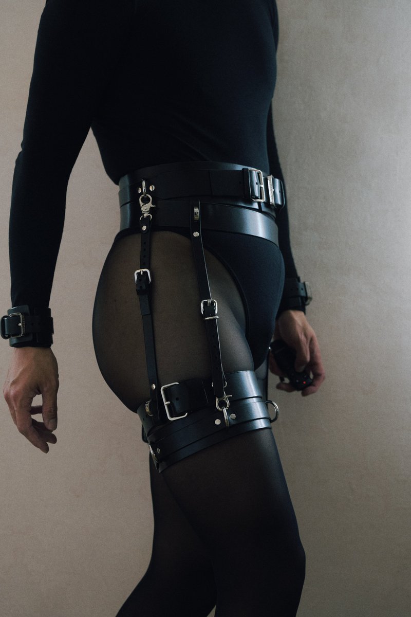 tights_leather's tweet photo. leather..
@anoeses https://t.co/gEtQyv1BNP
