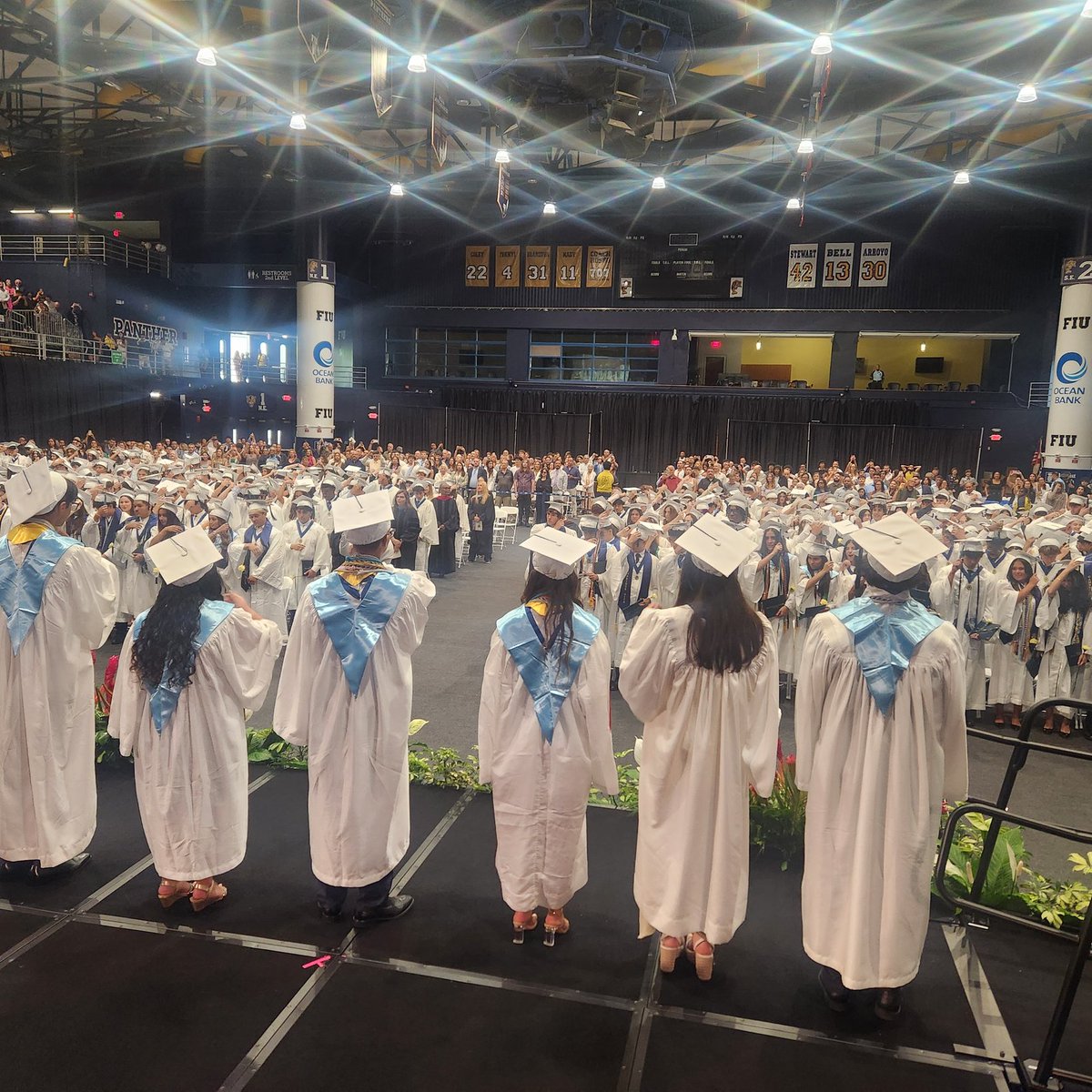verenanro's tweet image. Congratulations to the Ronald  Regan Doral Senior High @BisonofDoral Class 2025! Best wishes on your next chapter. #MDCPSgrad #YourBestChoiceMDCPS @MDCPS