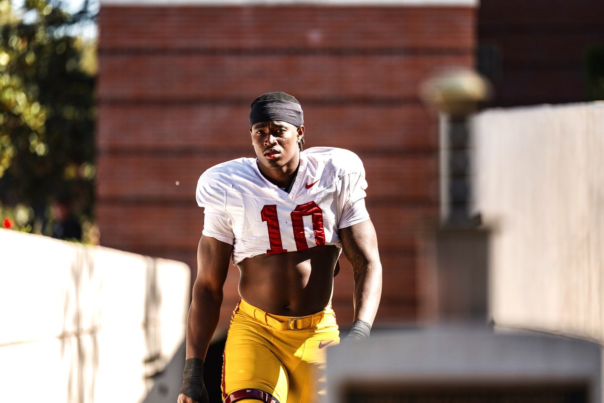 “What does football mean to me? It’s almost everything. It’s not everything, but it’s close. It’s what I’ve done my entire life. It’s what I watched on TV and I imagined myself there.”

<a href="/BraylanShelby/">Braylan Shelby</a> is taking his game to the next level. Read his story: houseofvictory.com/blogs/stories-…